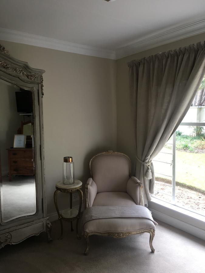 Vair'S Place Guest House In Sandton Paulshof - Apartment, Lux Suites & Spa Johannesburg Esterno foto