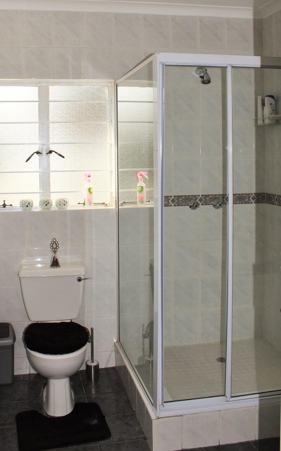 Vair'S Place Guest House In Sandton Paulshof - Apartment, Lux Suites & Spa Johannesburg Esterno foto